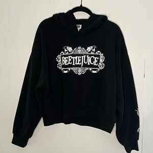 Beetlejuice Women’s Long Sleeve Black Crop Hoodie L23 51425
